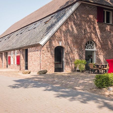 Bed and Breakfast De Raayhof Doornenburg Exterior foto